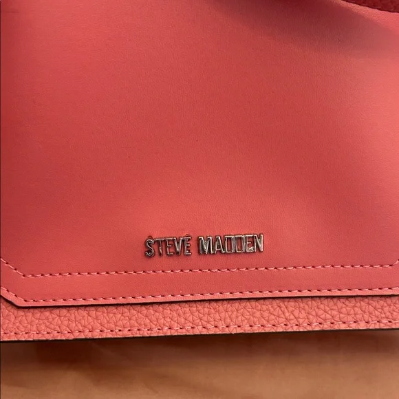 Steve Madden Pink Crossbody Bag - Picture 2 of 7